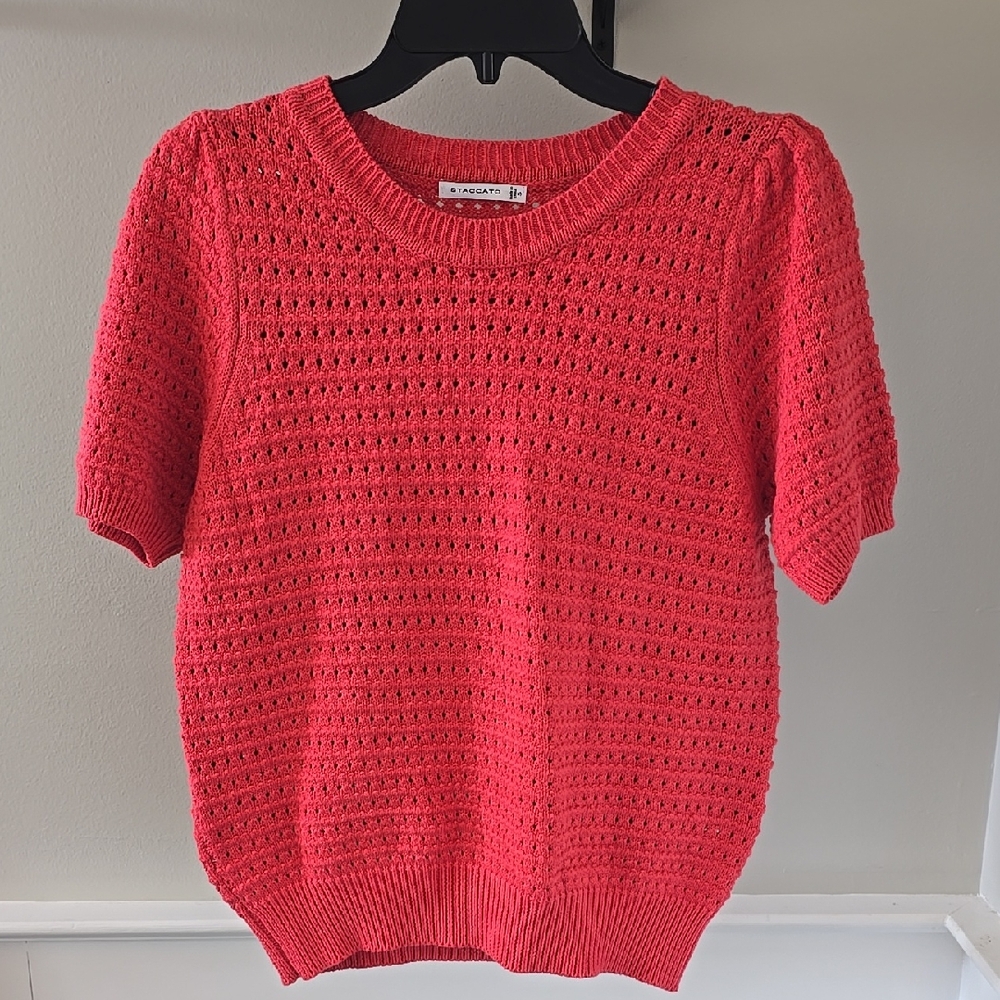 Staccato Coral Open-Knit Short Sleeve